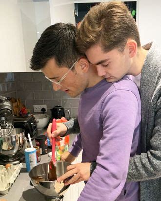 michael and henry dating bake off